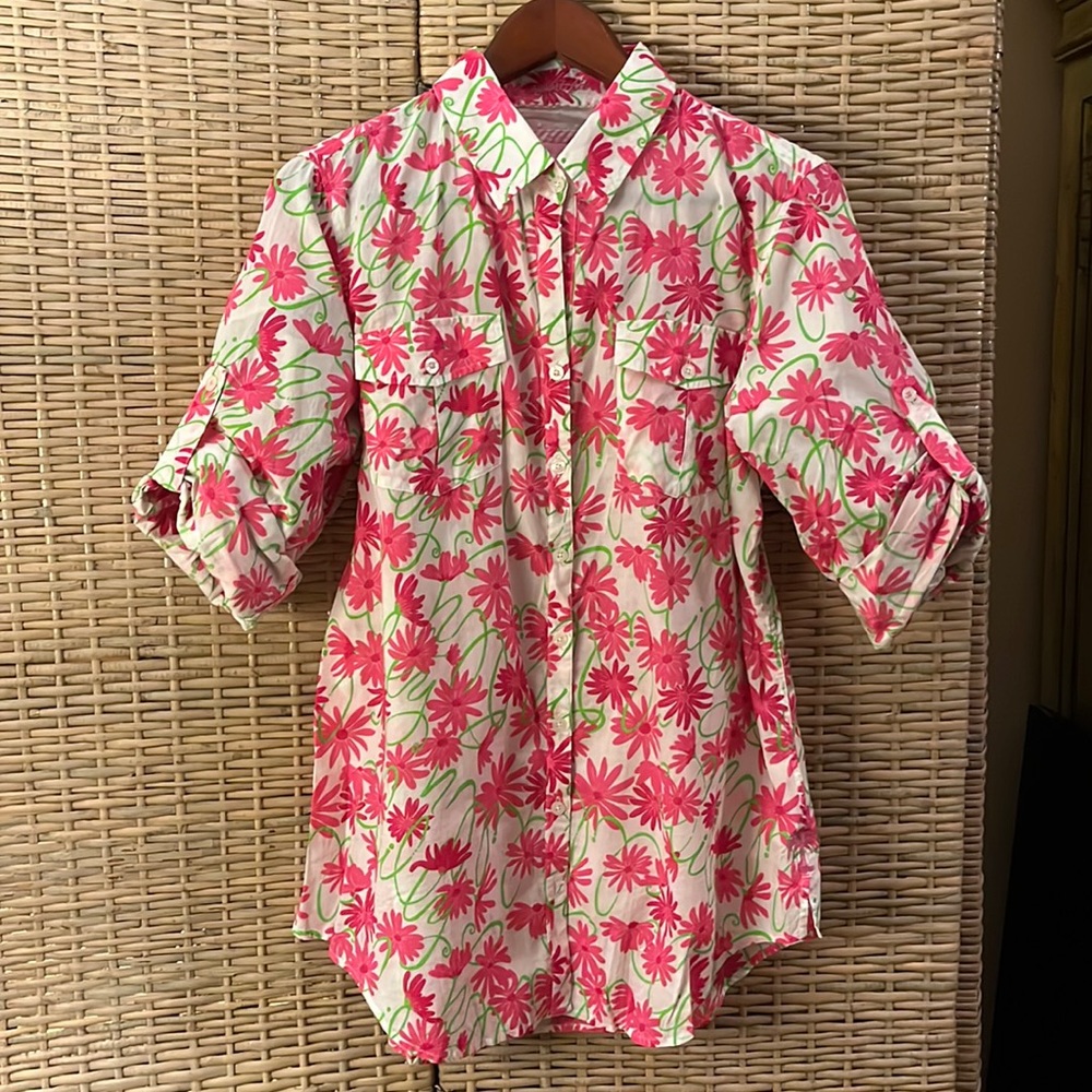 Lilly Pulitzer 💓🤍💚- S Lrg  - wht, pink, & green long sleeve blouse -
